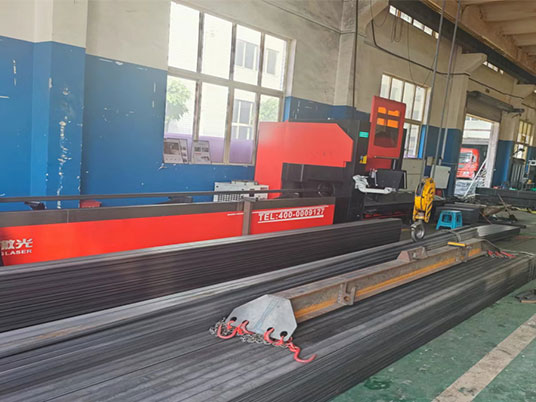 3000瓦6035激光切管机